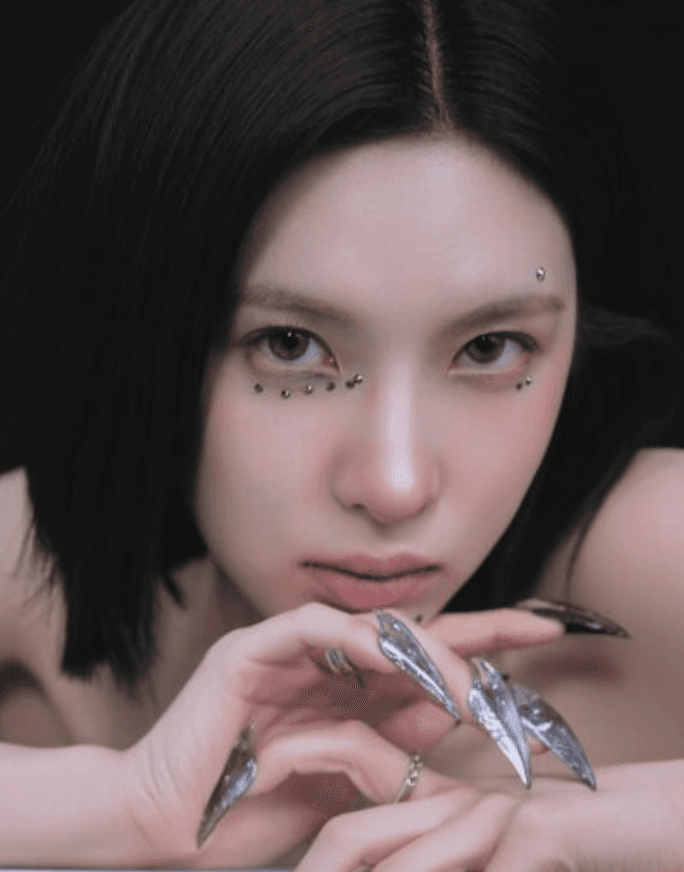 BAE Nmixx profile pic 1