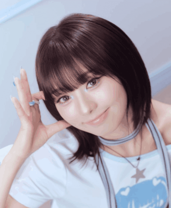 Hyeonju UNIS profile pic