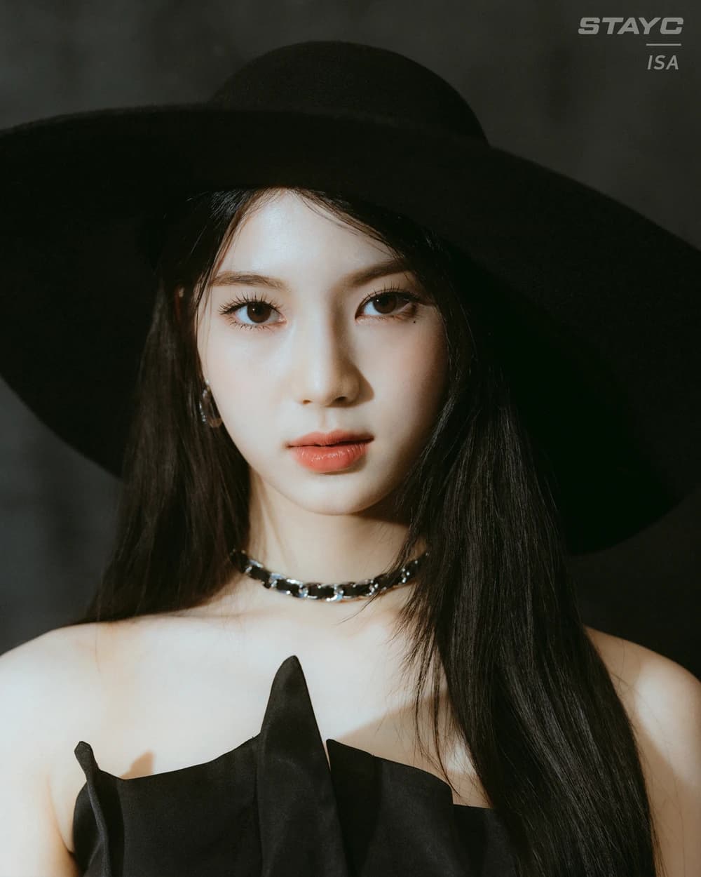 ISA STAYC Profile pic
