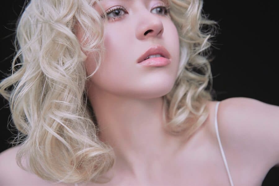 Lily NMIXX profile pic