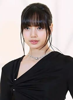 Lisa Blackpink profile pic