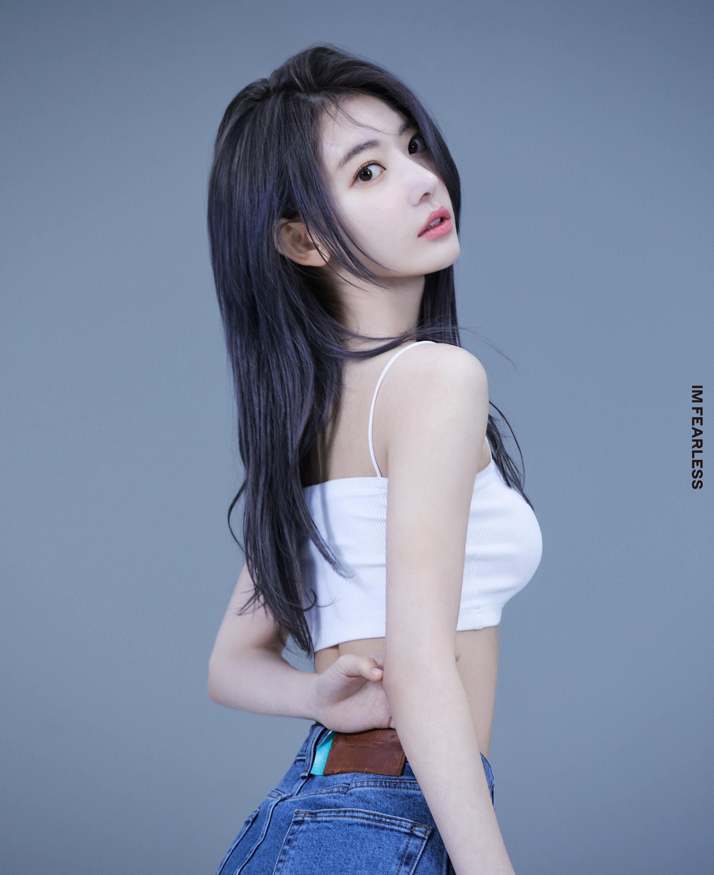 Sakura le sserafim profile pic