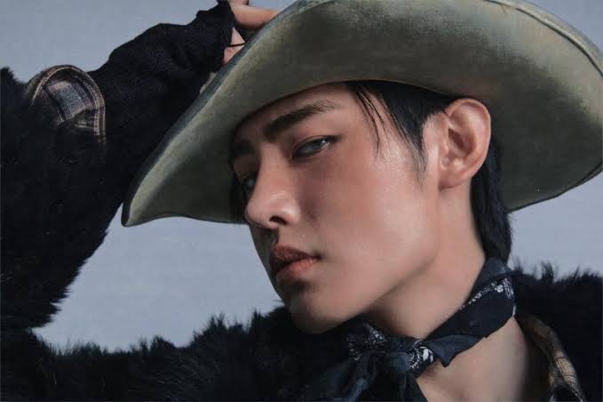 Sunghoon profile pic